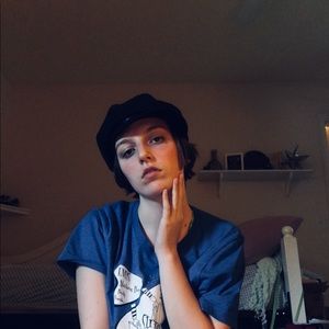 Meet your Posher, Cora